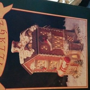 Vintage Christmas Village Lighted Apartment House TYBB6